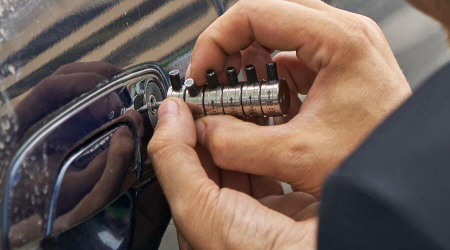 Professional residential roofers in Tiline, KY